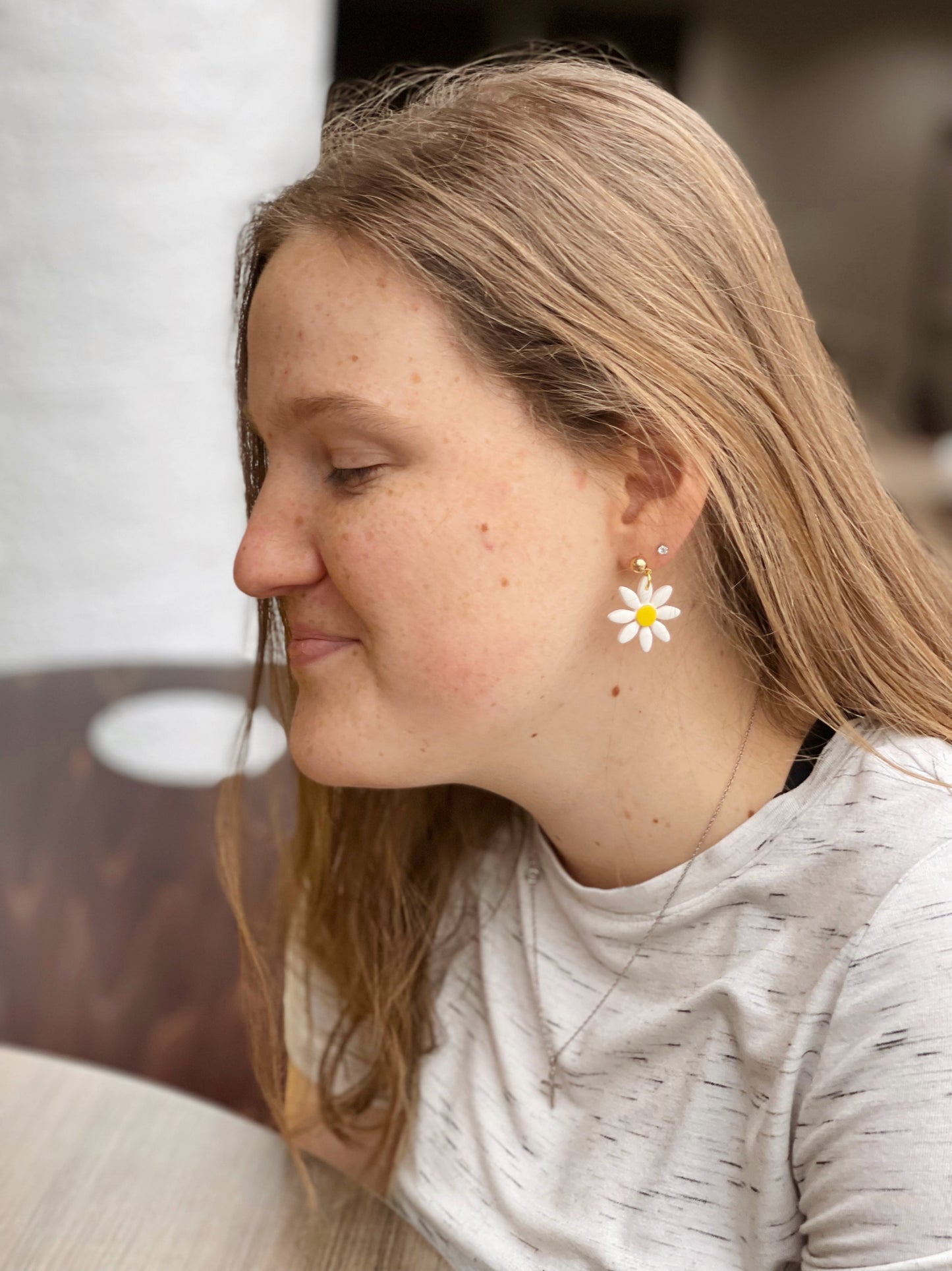 Daisy | Handmade Polymer Clay Earrings livcreated